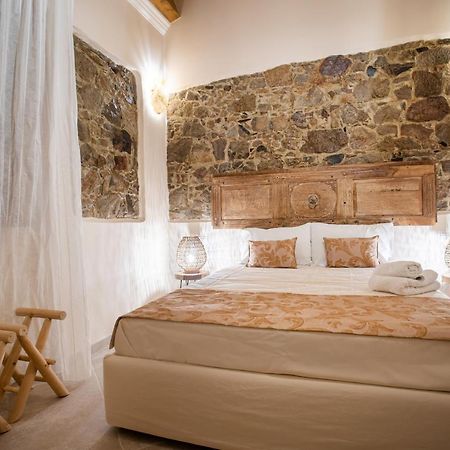 Moon'S Tower Suite&Rooms ปอร์โตสกูโซ ภายนอก รูปภาพ
